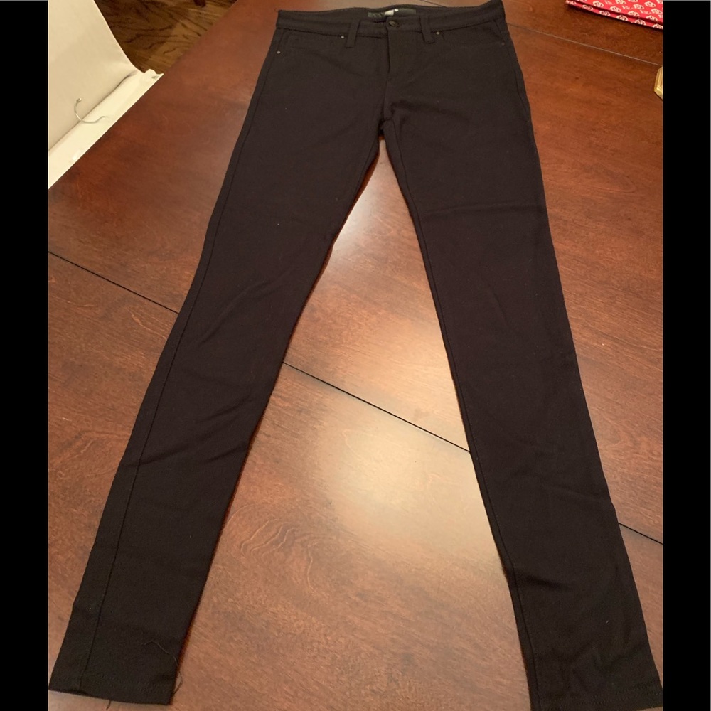 Joe’s black jeggings